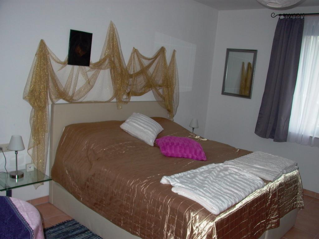 Gaestezimmer Ferienwohnung Villa Alexa, Mit Wallbox Woltersdorf  Quarto foto