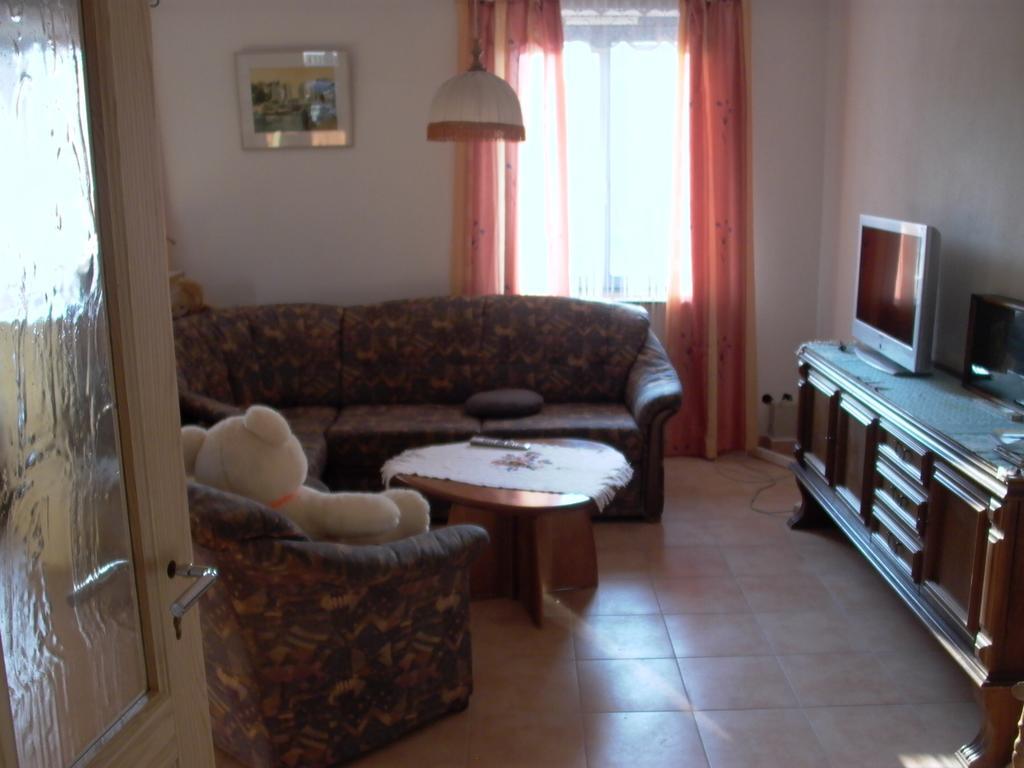 Gaestezimmer Ferienwohnung Villa Alexa, Mit Wallbox Woltersdorf  Quarto foto